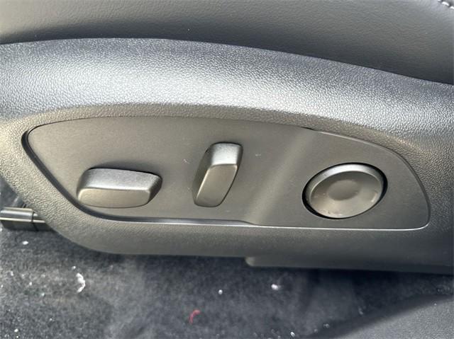 new 2025 Buick Enclave car, priced at $51,185