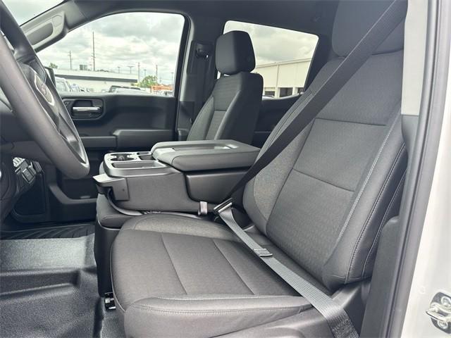 new 2025 GMC Sierra 1500 car, priced at $40,447