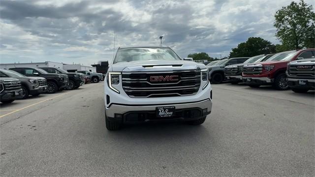 new 2025 GMC Sierra 1500 car, priced at $55,731
