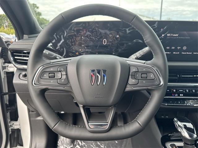 new 2025 Buick Envista car, priced at $30,695
