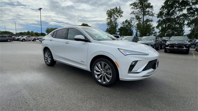 new 2025 Buick Envista car, priced at $30,695