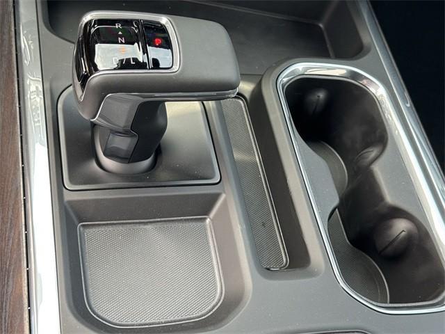 new 2025 GMC Sierra 1500 car, priced at $56,078