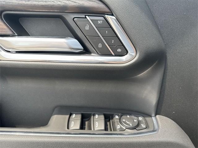 new 2025 GMC Sierra 1500 car, priced at $56,078