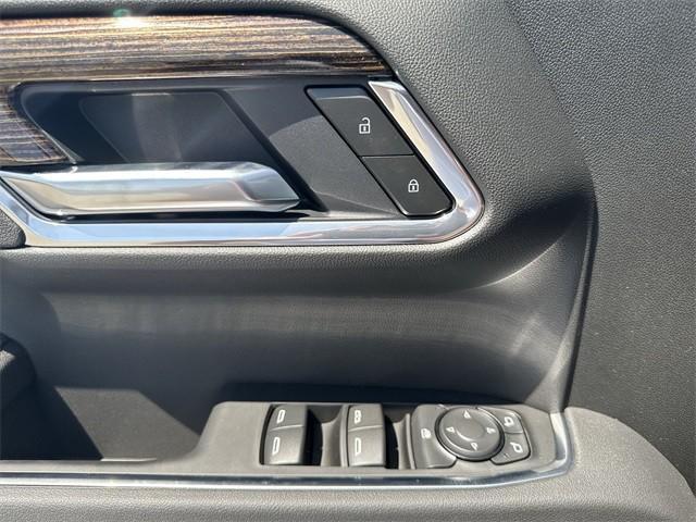 new 2025 GMC Sierra 1500 car, priced at $47,291