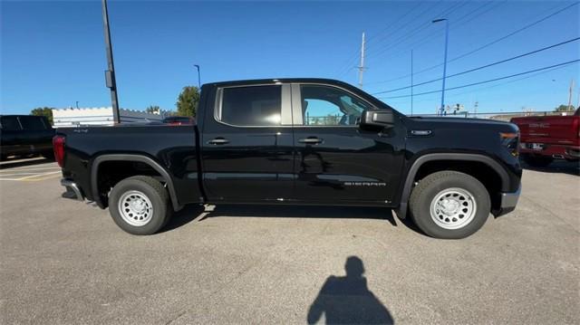 new 2025 GMC Sierra 1500 car, priced at $39,557