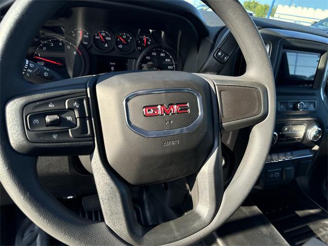 new 2025 GMC Sierra 1500 car, priced at $45,738