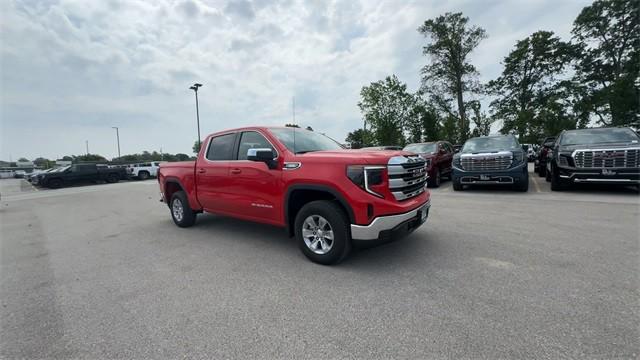 new 2025 GMC Sierra 1500 car, priced at $45,139