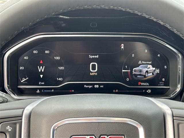 new 2025 GMC Sierra 1500 car, priced at $45,139