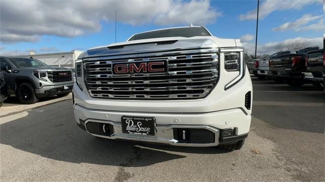 new 2025 GMC Sierra 1500 car, priced at $62,361