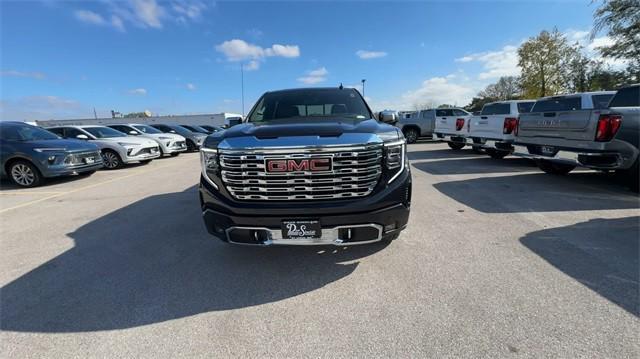 new 2025 GMC Sierra 1500 car, priced at $71,744