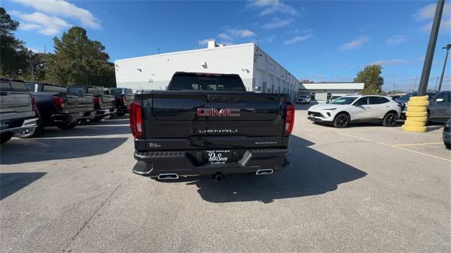 new 2025 GMC Sierra 1500 car, priced at $71,744