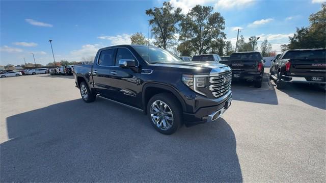 new 2025 GMC Sierra 1500 car, priced at $71,744