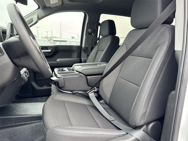 new 2025 GMC Sierra 1500 car, priced at $40,447
