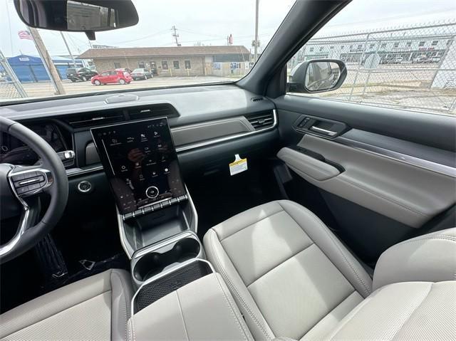 new 2025 GMC Terrain car, priced at $35,540