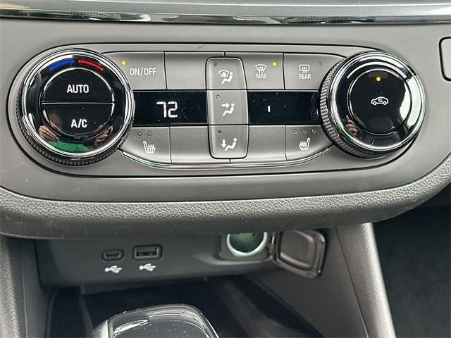 new 2025 Buick Envista car, priced at $26,327