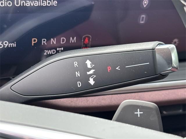 new 2025 Buick Envision car, priced at $40,512