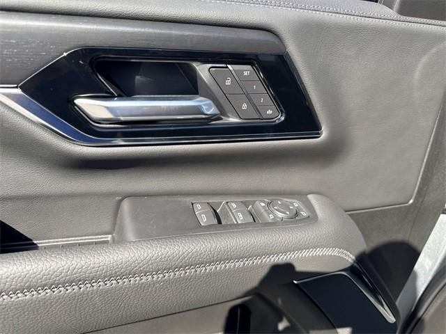 new 2025 GMC Yukon XL car, priced at $92,023