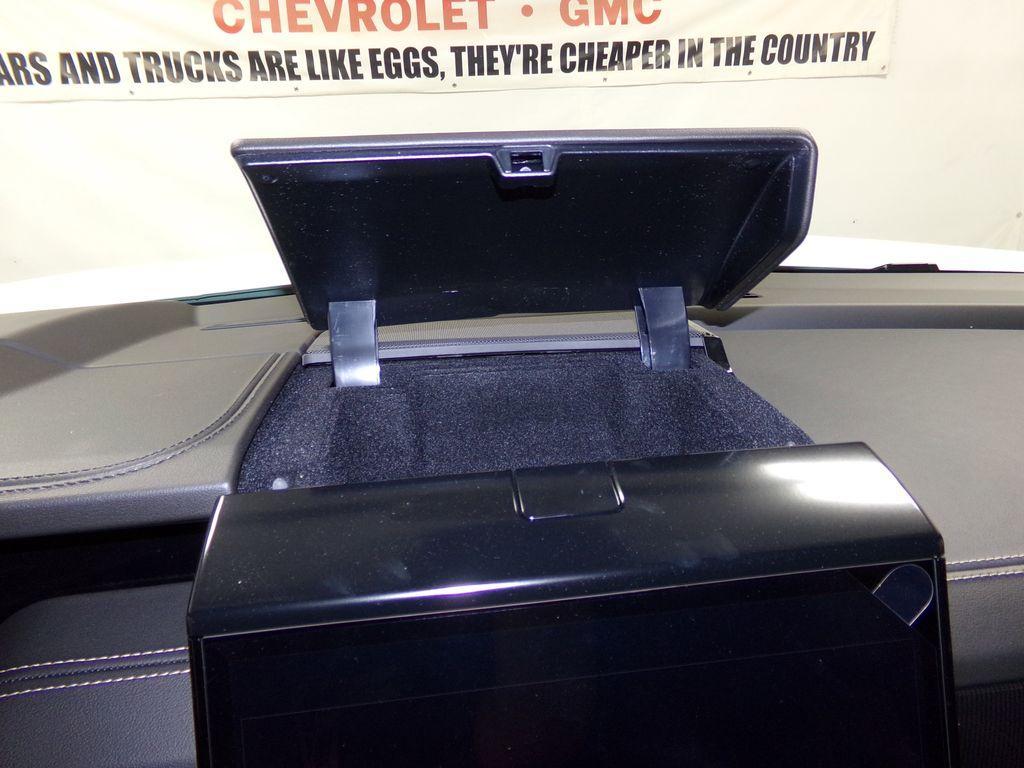 new 2025 GMC Yukon XL car, priced at $78,285