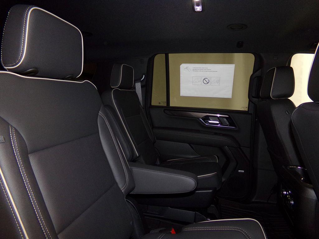 new 2025 GMC Yukon XL car, priced at $78,285