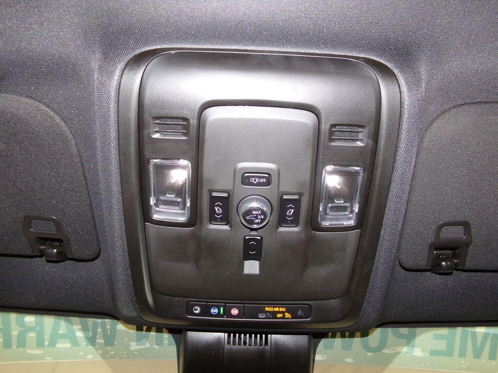 new 2025 GMC Yukon XL car, priced at $78,285