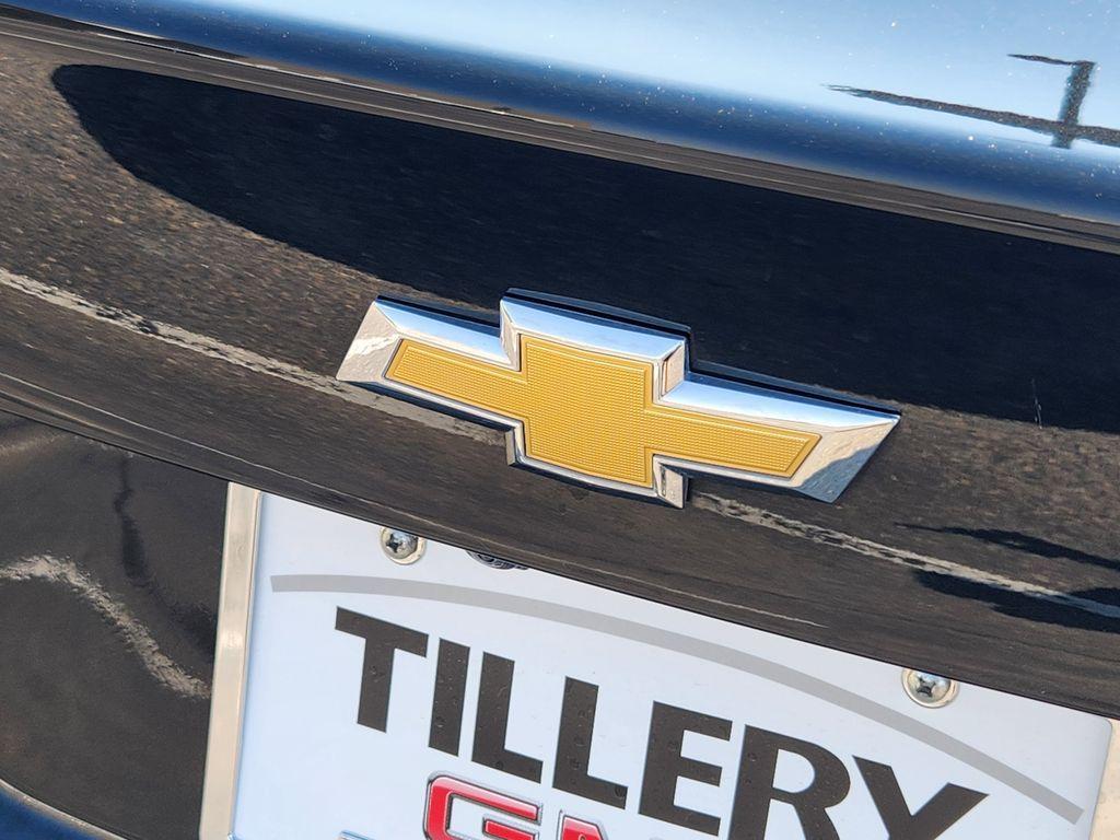 used 2023 Chevrolet Malibu car, priced at $21,995