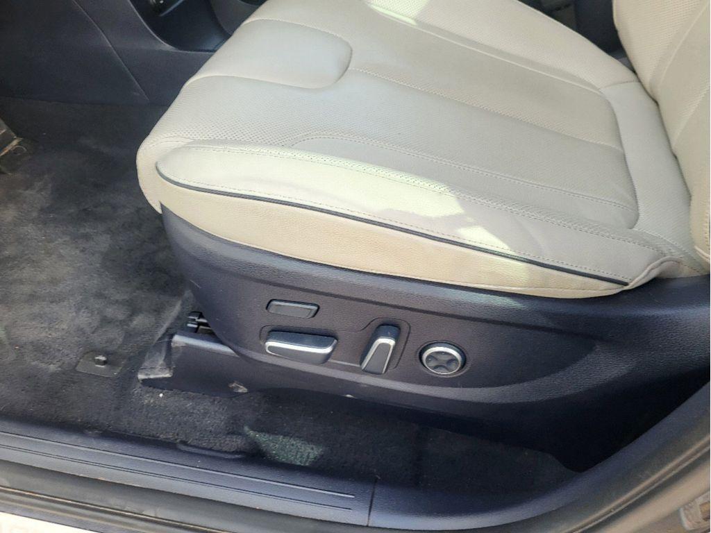 used 2024 Hyundai Palisade car, priced at $42,995
