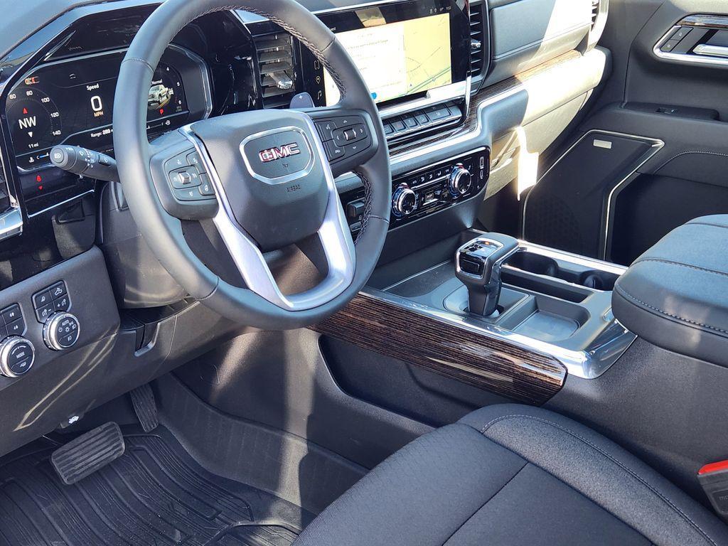 new 2025 GMC Sierra 1500 car, priced at $63,600