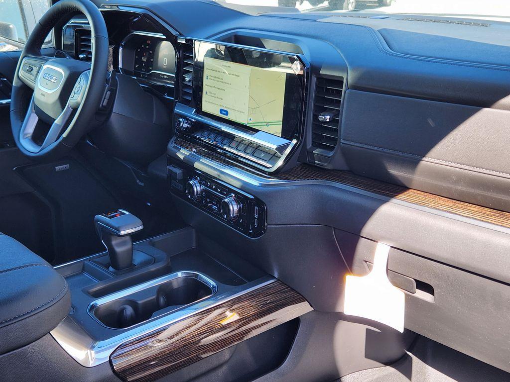 new 2025 GMC Sierra 1500 car, priced at $63,600