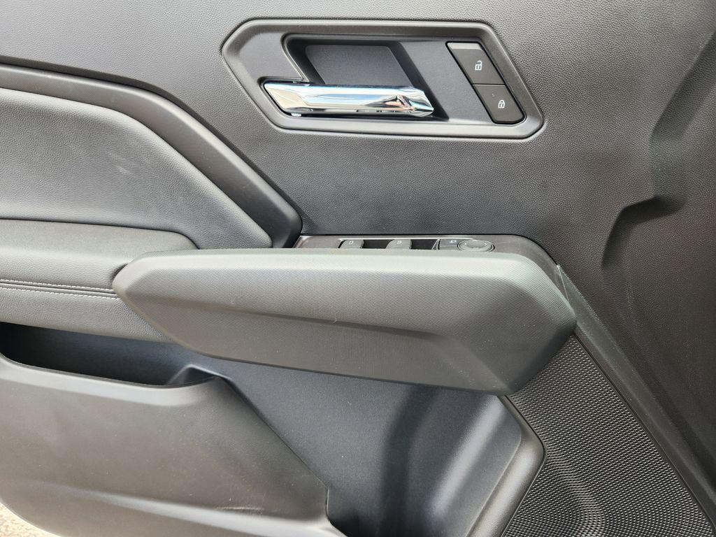 new 2025 GMC Canyon car, priced at $50,960
