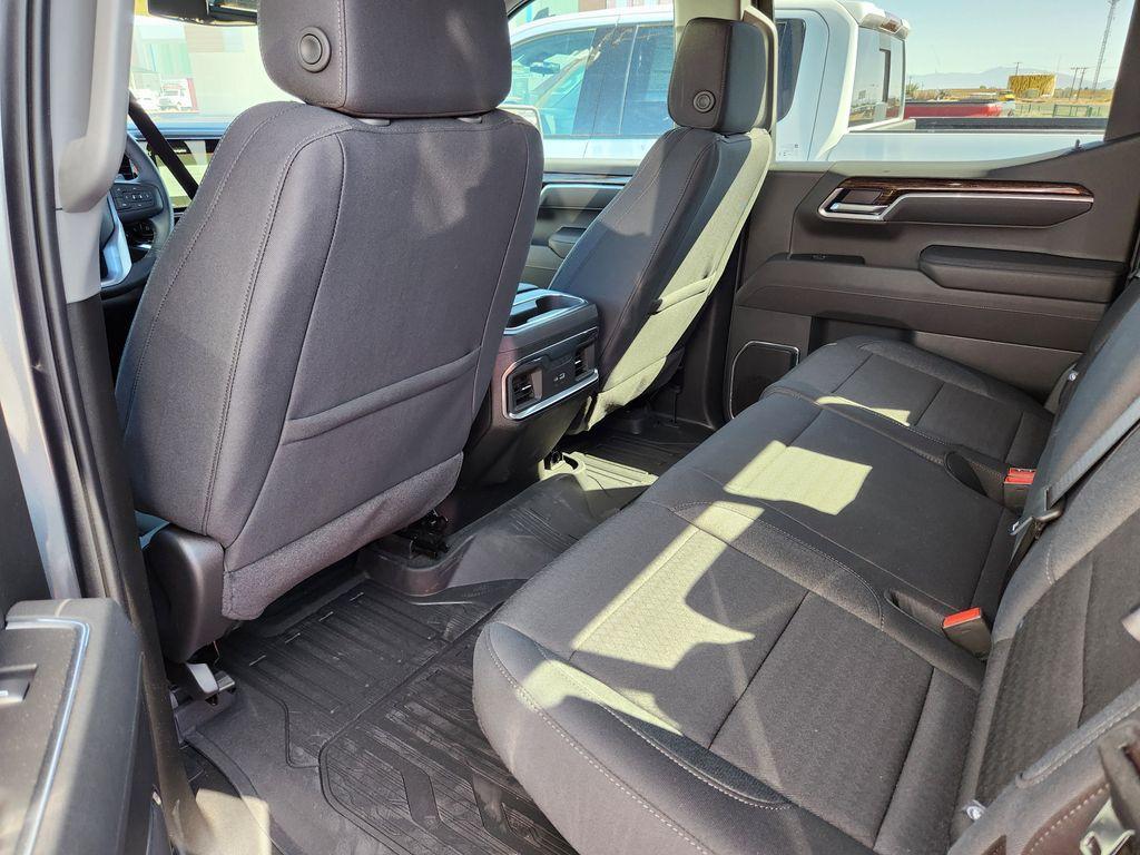new 2025 GMC Sierra 1500 car, priced at $64,095