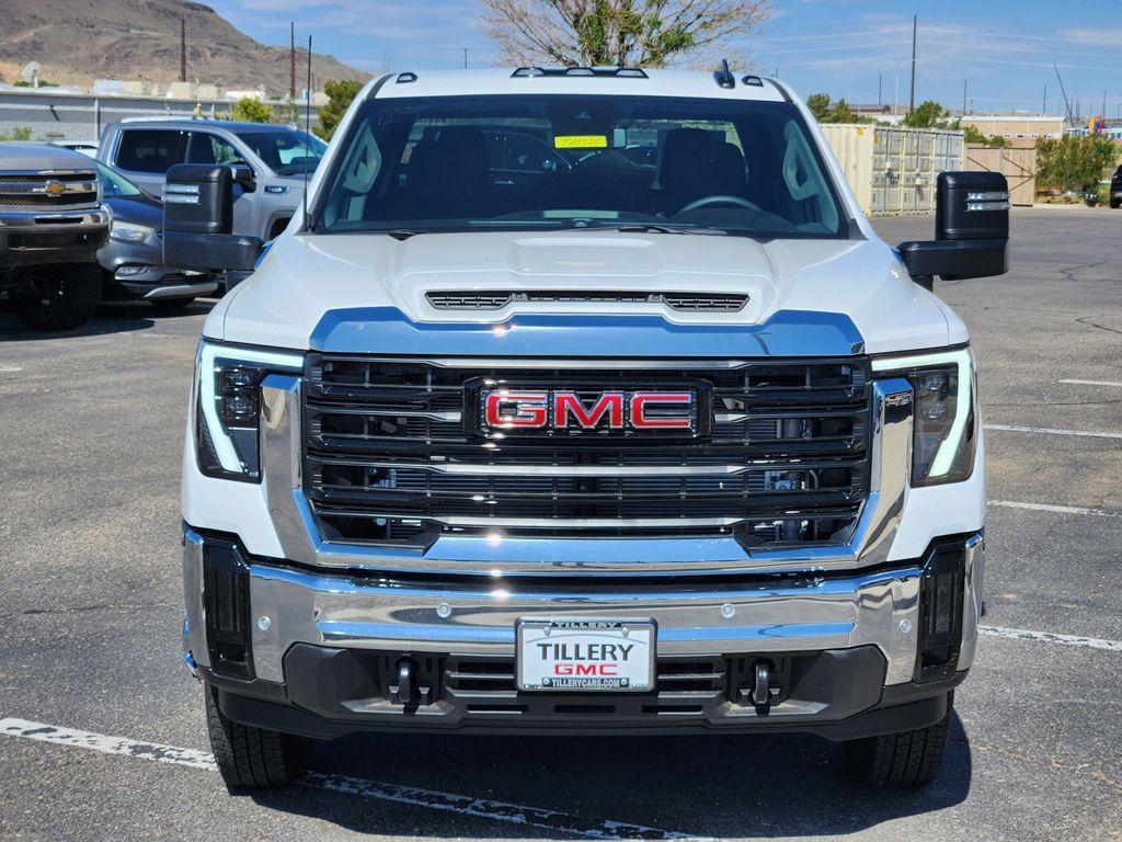 new 2025 GMC Sierra 3500 car, priced at $74,095