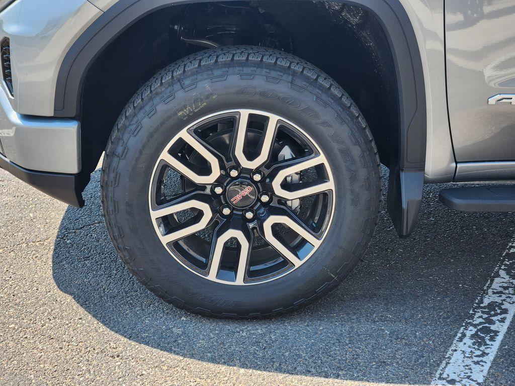 new 2025 GMC Sierra 1500 car, priced at $73,170