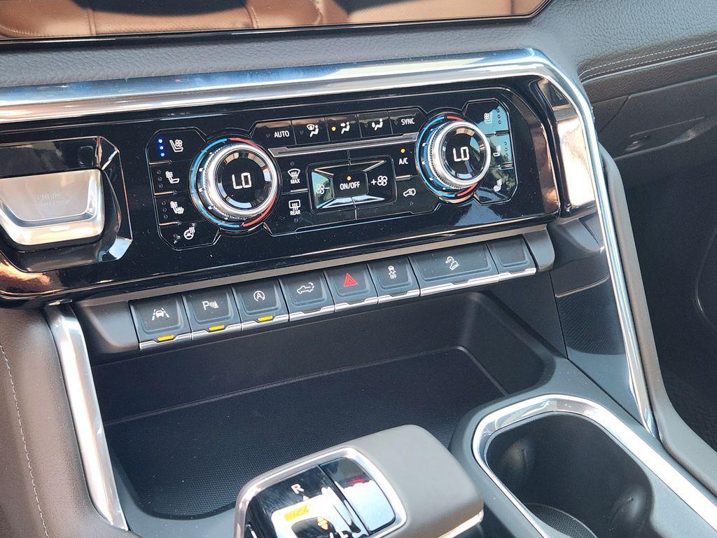 new 2025 GMC Sierra 1500 car, priced at $79,250
