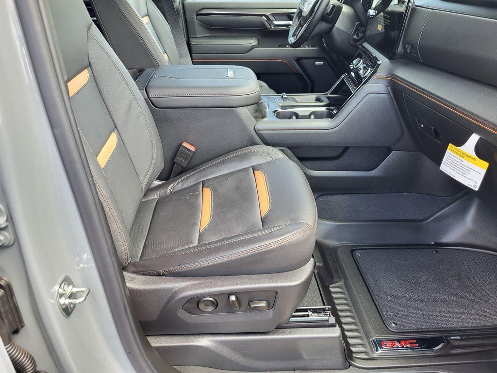 new 2025 GMC Sierra 2500 car, priced at $80,880