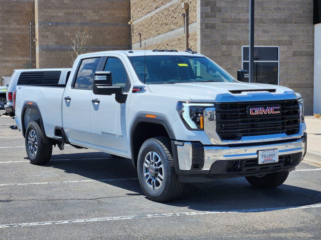 new 2025 GMC Sierra 3500 car, priced at $71,675