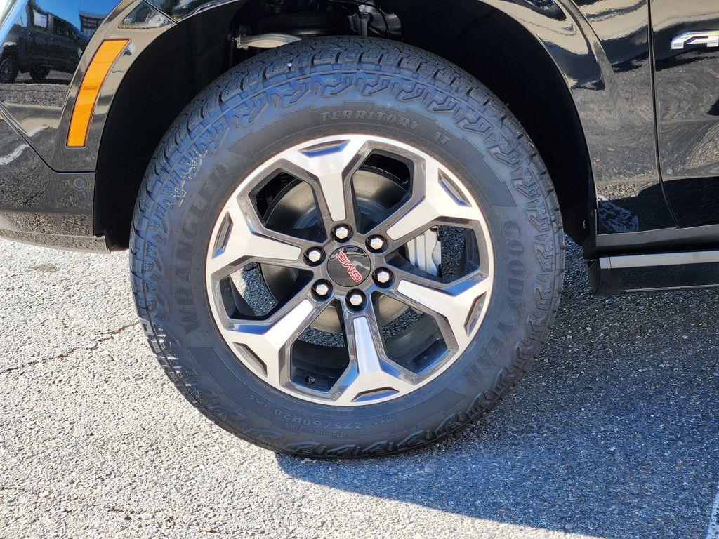 new 2026 GMC Yukon XL car, priced at $105,390