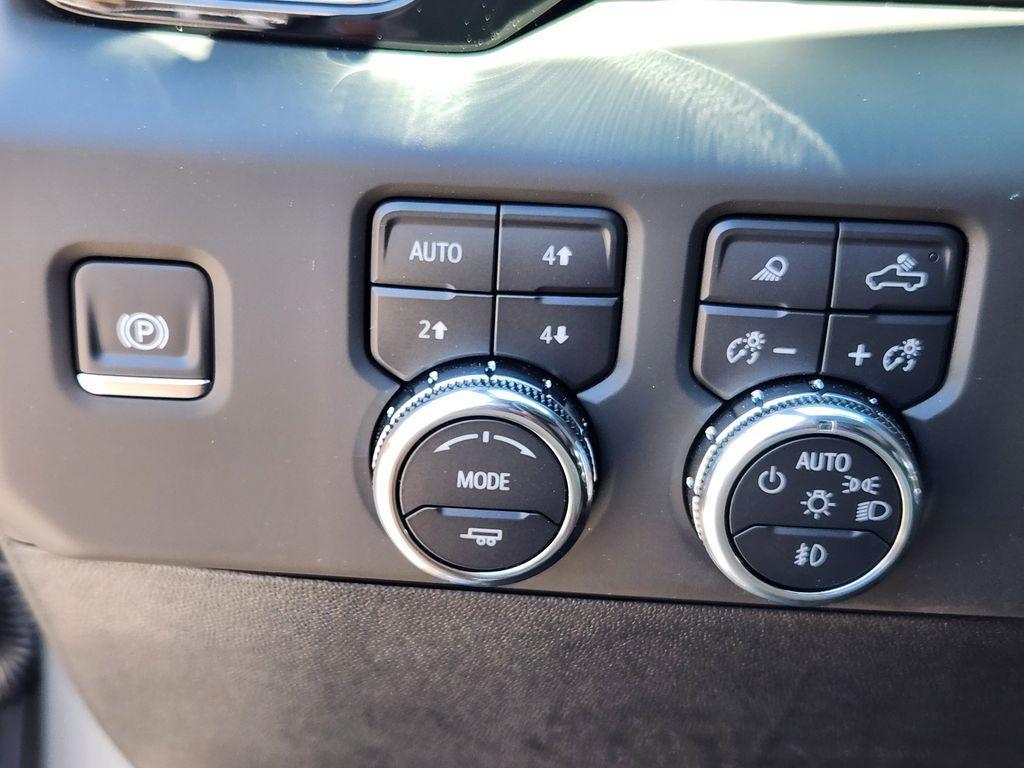 new 2025 GMC Sierra 3500 car, priced at $107,535