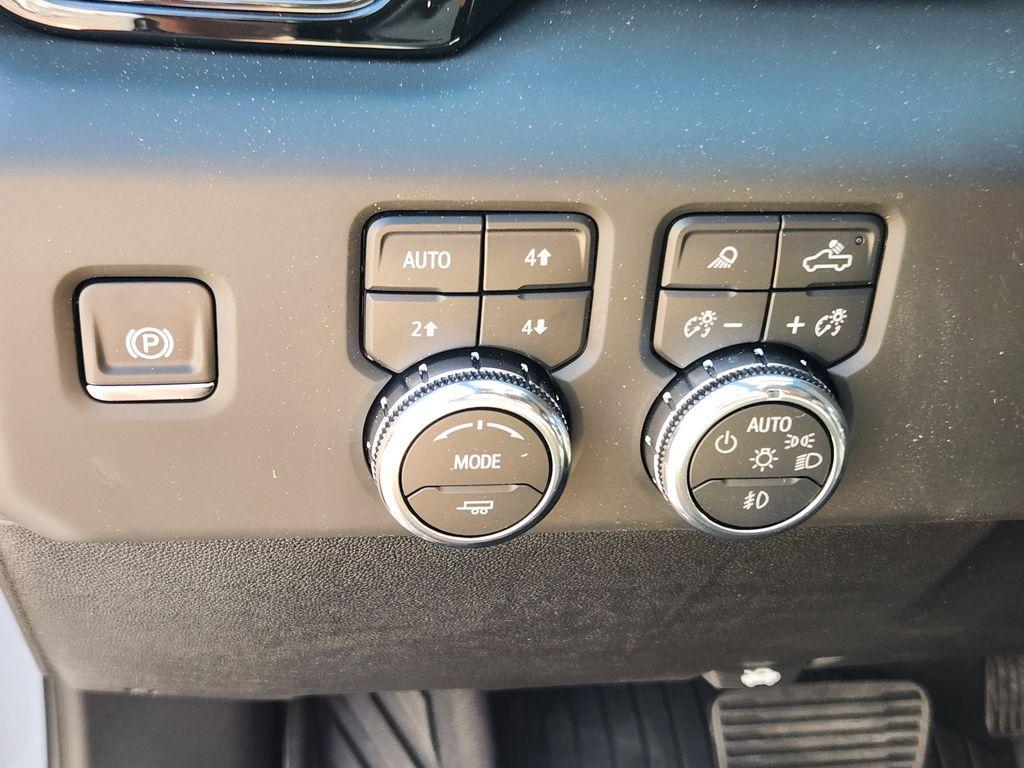 new 2025 GMC Sierra 2500 car, priced at $109,055