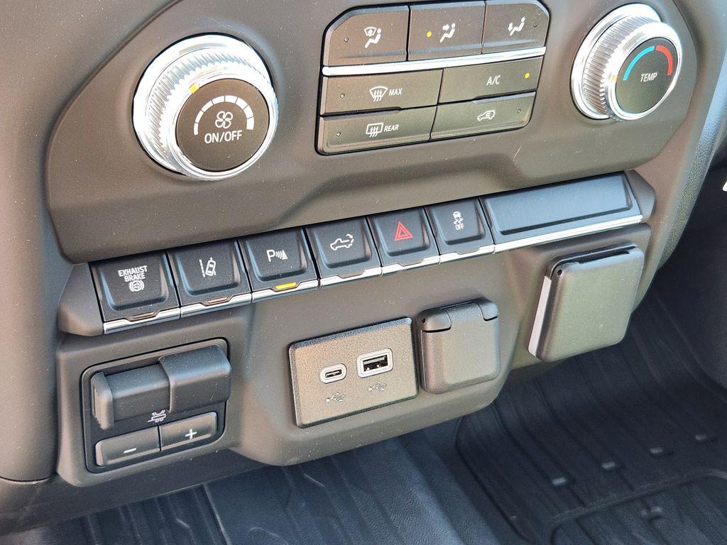 new 2025 GMC Sierra 3500 car, priced at $74,095