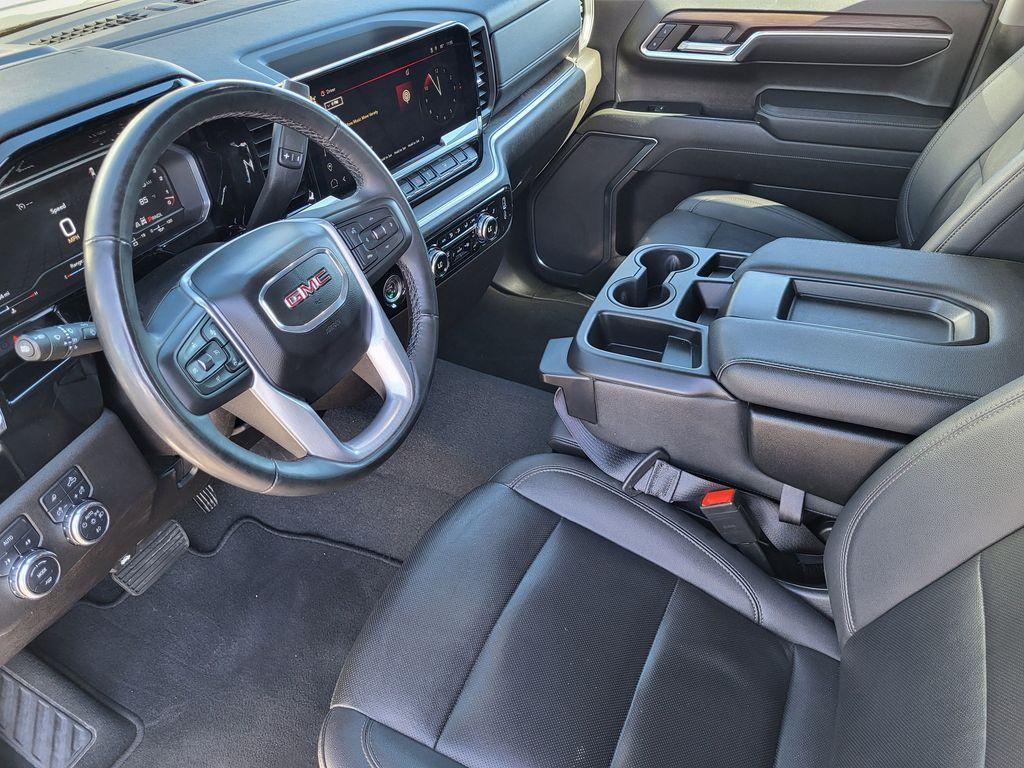 used 2024 GMC Sierra 1500 car, priced at $51,995