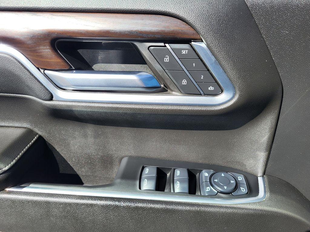 used 2024 GMC Sierra 1500 car, priced at $51,995