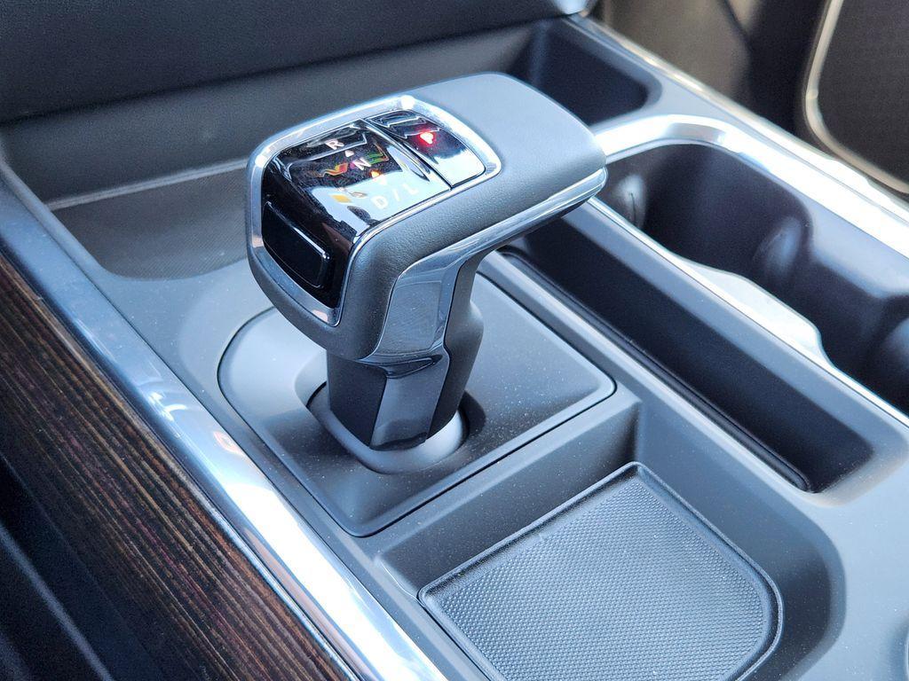 new 2025 GMC Sierra 1500 car, priced at $64,095