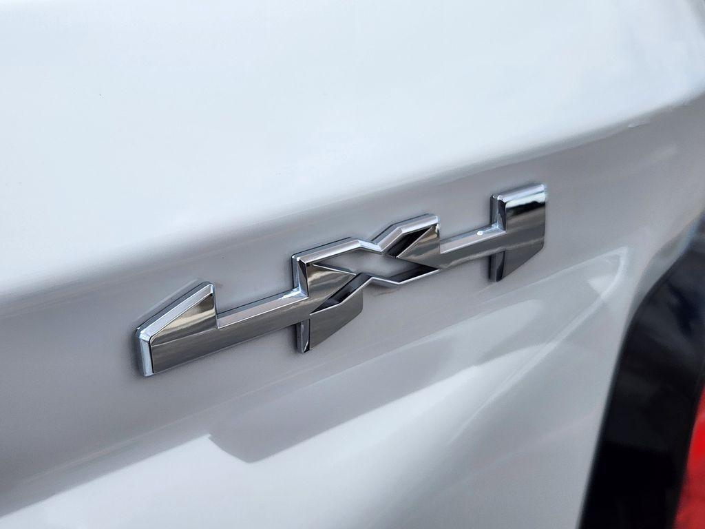 new 2025 GMC Canyon car, priced at $49,990