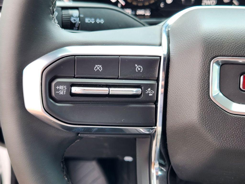 new 2025 GMC Canyon car, priced at $49,990
