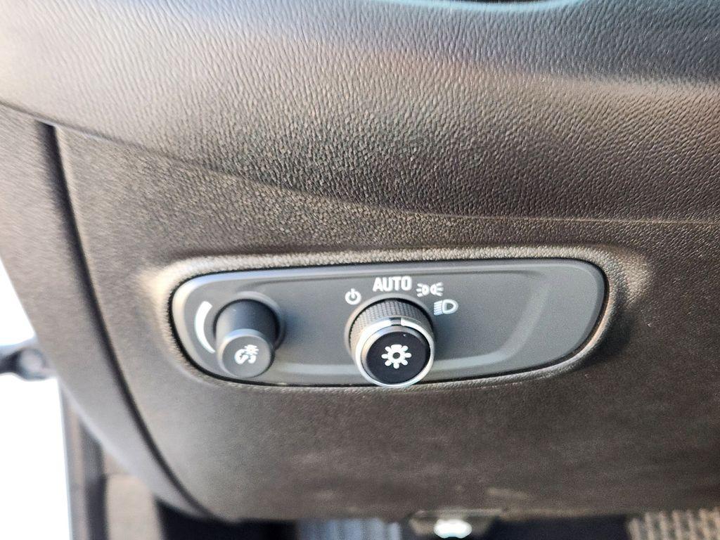 used 2020 Chevrolet Equinox car, priced at $19,995