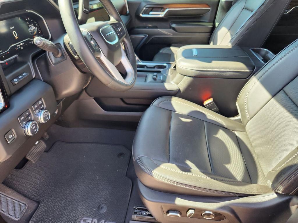 used 2024 GMC Sierra 2500 car, priced at $80,995
