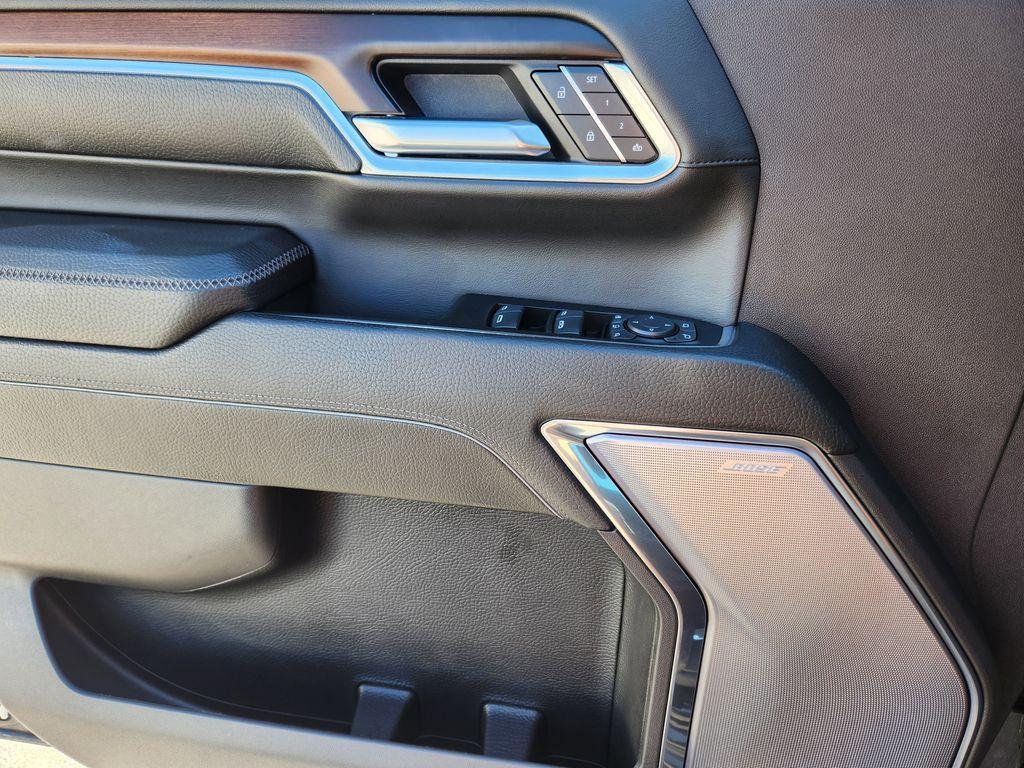 used 2024 GMC Sierra 2500 car, priced at $80,995
