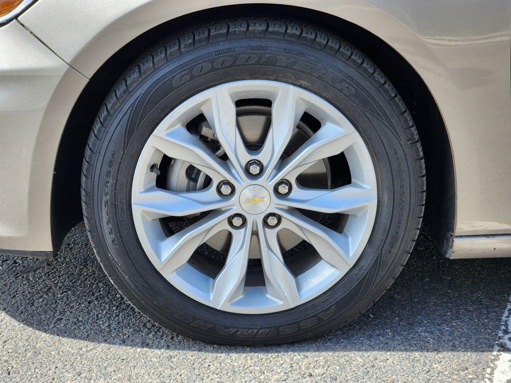 used 2022 Chevrolet Malibu car, priced at $21,995