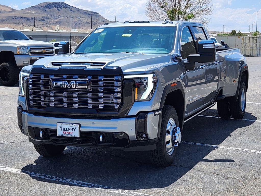 new 2025 GMC Sierra 3500 car, priced at $107,535
