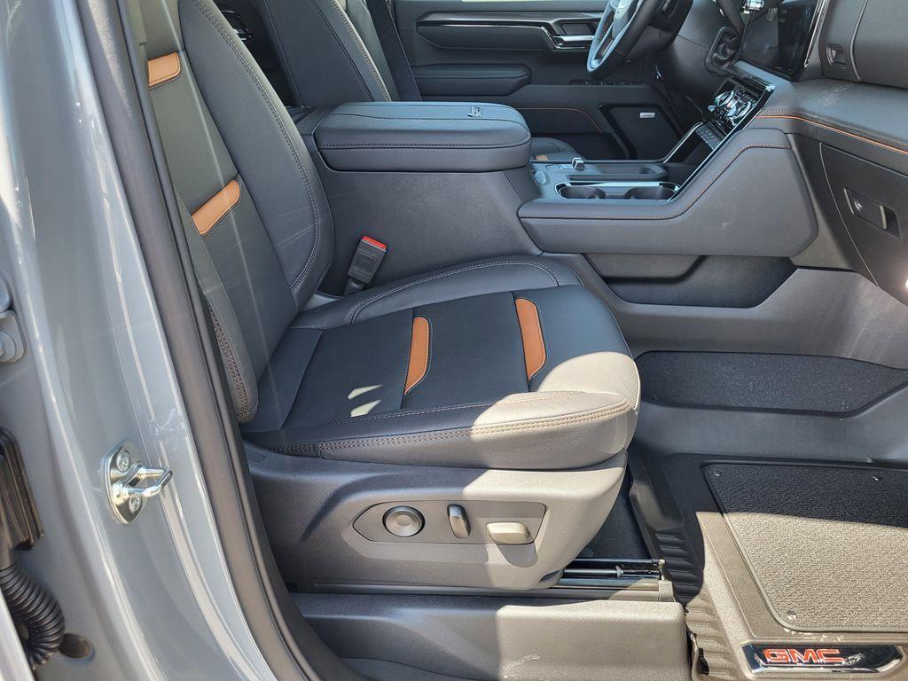 new 2025 GMC Sierra 2500 car, priced at $80,880